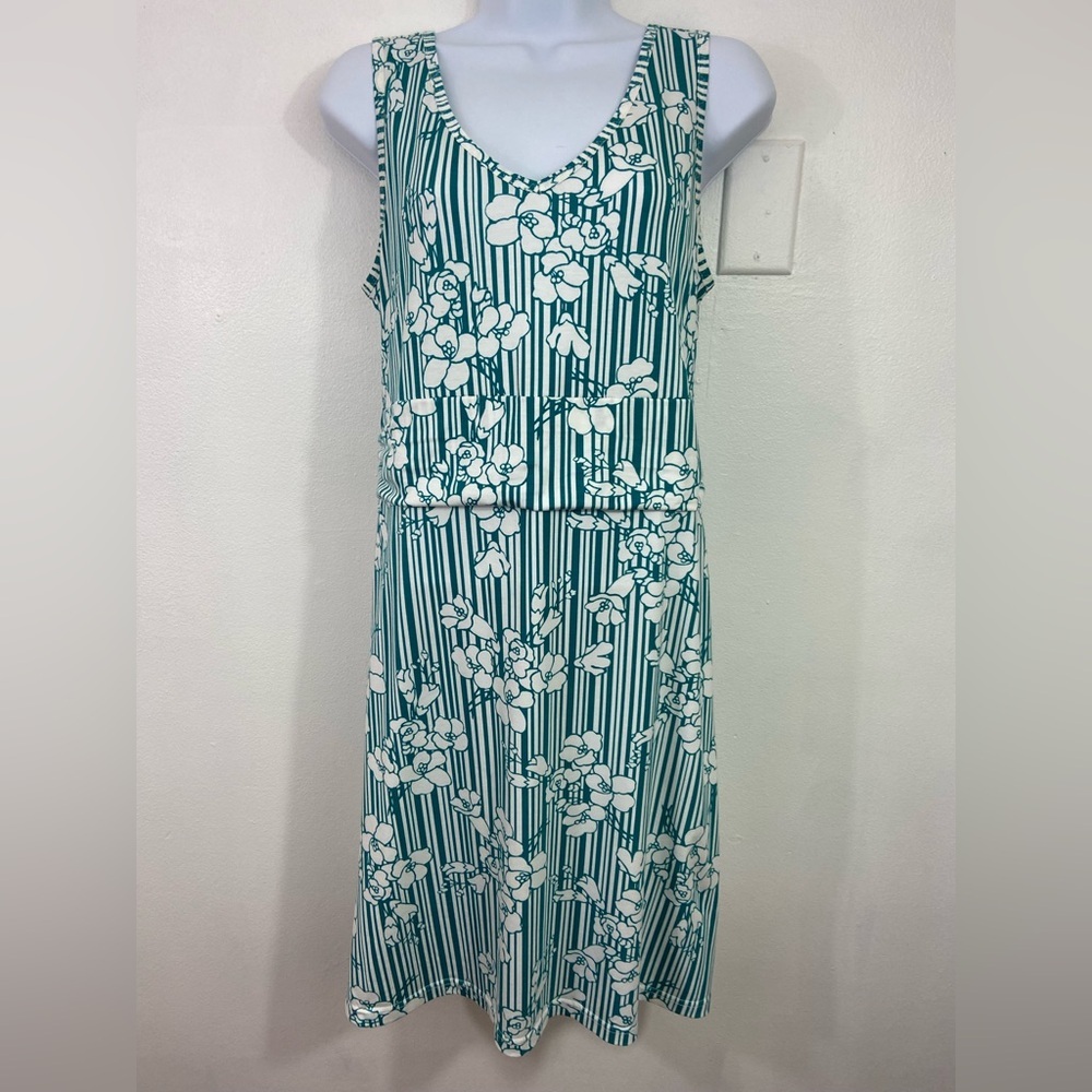 Title Nine Breeze Women’s Dress M Green Floral Print Zip Pockets Travel Sporty